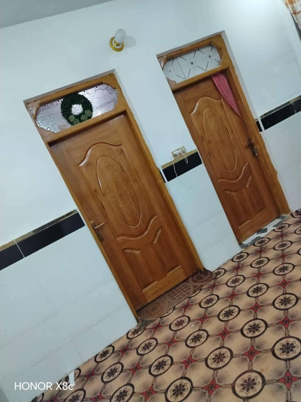 دار للبيع  المساحه 118متر بالخط الاول بسعر 57مع مجال
سند 25طابو زراعي قريبه للشارع العام بناء جديد جاهزه من كلشي تانكي خلاطات كيزر ماطور مقابل ملحق قريه الغدير عله شارع الصب شغل درجه اولى بناء طابوك وصب سند 25اقرار محكمه غرفتين صاله استقبال ومطبخ وصحيات

للاستفسار اتصال

*********** او واتساب
