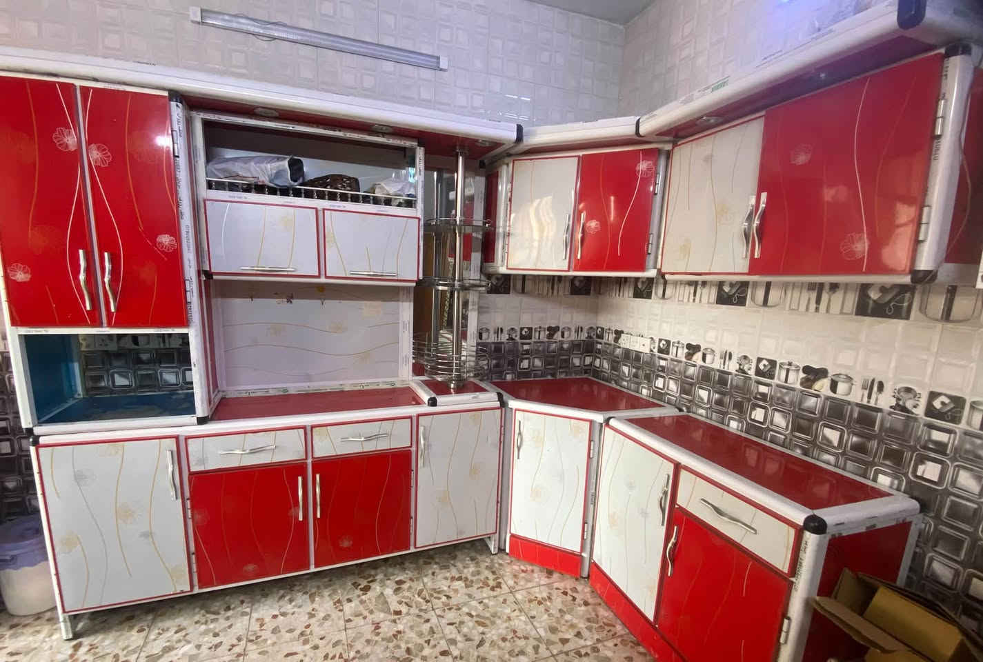 سلام عليكم كاونتر للبيع نظيف جدا الاستفسار على رقم ***********
