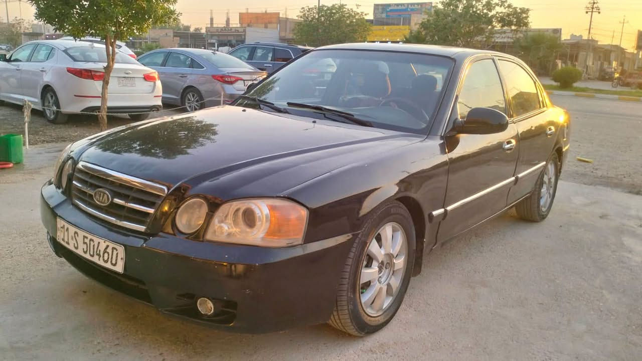 السلام عليكم 
اوبتما 
موديل 2006
مكينة 2700 ..6سلندر 
رقم بغداد أنكليزي 
وارد أمريكي بدون حادث عدا طخة بسيطة يم قبق الجنطة 
جاهزة من كلشي 
مكينة 
كير 
تبريد بيانو 
فتحة 
شاشة 
كامرة 
داخل عسلي 
ليبل واحد 
حدادية 
تخم تاير 
مكاني بابل مسيب
***********

