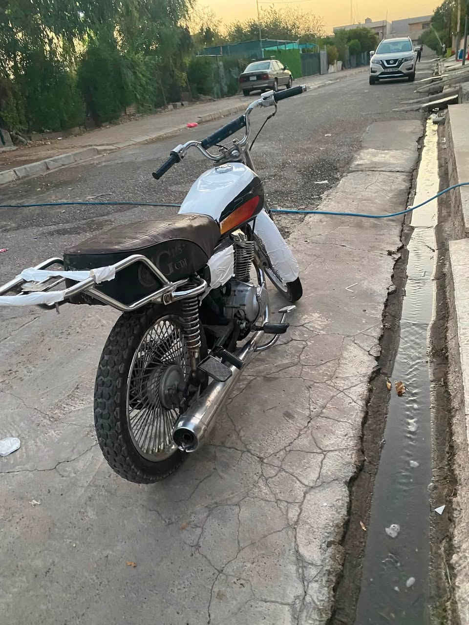 نامه لبيع موديل ١٩ الدراجه فول محرك اخرس مابي قطره صوت مايذب دهن لاصرف لا بخار شلعه معدل 
دراجه ماناقصه برغي 
٢٣٠ وبيها مجال جماعت ١٥٠ لتعلق
***********
