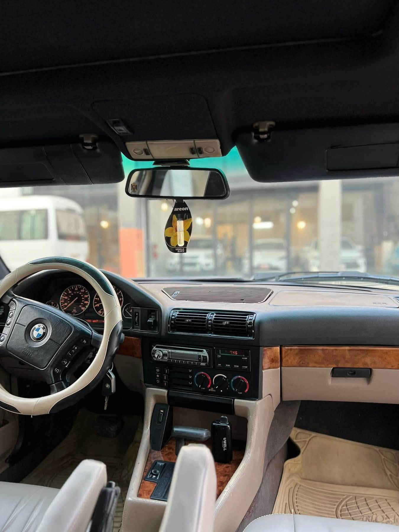 بي ام ٥٣٠ • V8 • ١٩٩٤