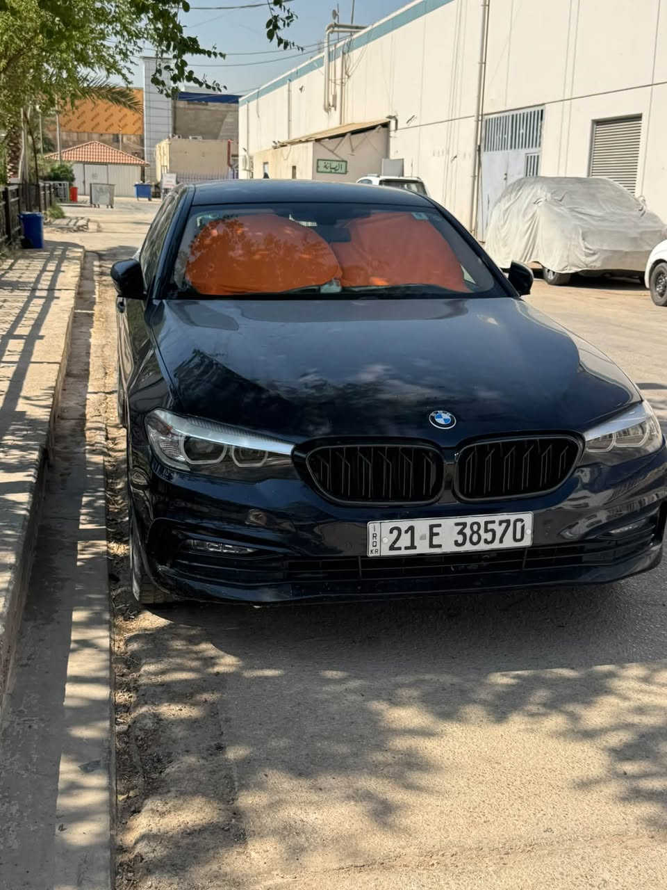 بلا بلاش 130  بي مجال سيارة BMW موديل 2018 خليجي وكالة حجم  520I ستيشن ( تكسي مطار دبي )  
 محرك حجم 2000 توين تيربو جارج شرط فحص
محرك و گير غير مفتوح 
السيارة  بيها صبغ  بابين وجاملغ جهة سايق  مبدل وبنيد فقط بدون ضربه
رقم سليمانيه
عداد المسير : 480الف كيلو متر   قابل للزيادة  تصعدها محركها زيرو 
المواصفات
1- سيارة BMW حجم 520I  موديل 2018 خليجي وكالة مكفول كير ومحرك وكلشي  
2- محرك حجم 2000 توين تيربو جارج بقدرة 186 حصان 
3- لايت زينون عالي ناصي مع LED نهاري 
4- مرايا جانبية شفط كهرباء مع اشارات بالمرايا الجانبية 
5- قبق جنطة كهربائي شفط 
6- ويل كب حجم 20مع تخم تاير جديد  
7- حساسات امامي خلفي عالي التحسس والدقة ومعروف بالبي ام 
8- بصمة 
9- تقسيم داخل المرايا الجانبية للزوايا الميتة 
10- غرفة السيارة جلد مشمشي اصل والغرفة بحالة ممتازة جدا 
11- تحكم فول كهرباء لكشنات المقدمة 
12- تبريد السيارة قطعتين امامي وخلفي وتحكم خلفي بالتبريد الخلفي 
13- تحكم ستيرن جهتين متكامل لمجموعة من ايعازات المركبة 
14- شاشة دشبول كبيرة بحجم 6.5 بوصة تحتوي على كمبيوتر متكامل لكل المركبة 
15- كير عادي اوتوماتيك مع 3 وضعيات للقيادة 
16 -وباقي مواصفات المركبة الغنية جدا عن التعريف  

تخم اطارات جديد  ومسويلها ادامة كاملة
رقم ‭***********
سعر 130 بس مجاللل
الموقع ديوانيه
