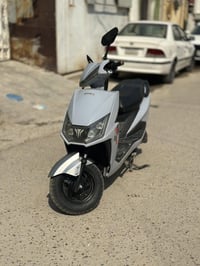 سكنس 6 • بطاريات • زنون