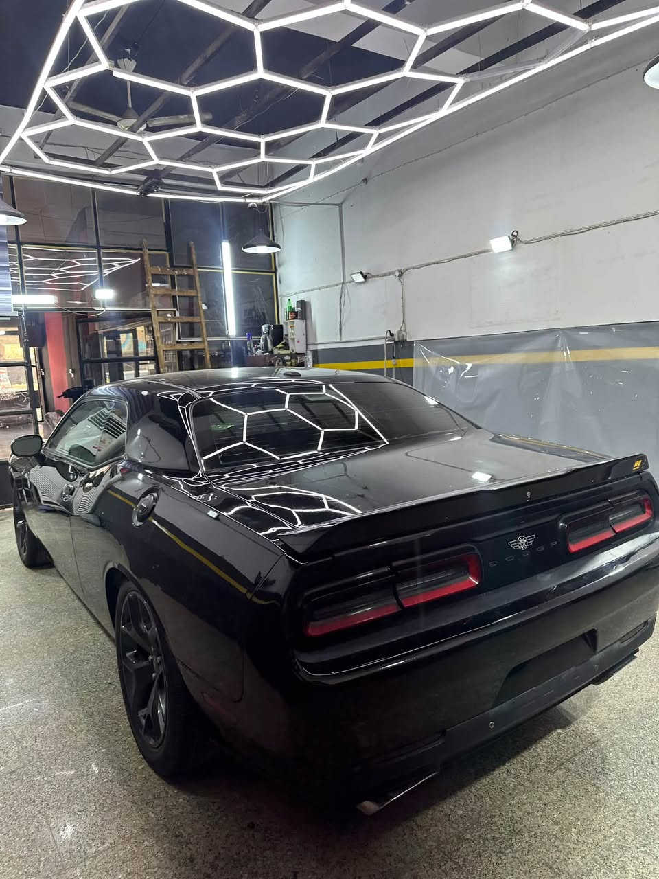 جالنجر موديل2020
ماشيه 80 ميل
موصفات sxt
سنويه جديده رقم سليمانيه
كير محرك كفاله 
ضرر جاملغ خلفي فقط 
جاملغ امامي شبر بارد بدون صبغ
السعر 165 
***********

نص مكتوب في الصور:
- 000-30781060 - 07/19/2021 - IAA