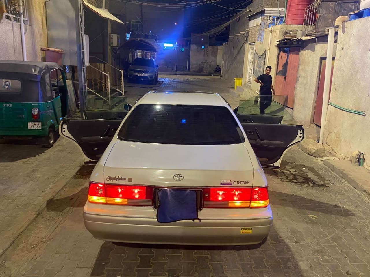 سلام عليكم سياره راس الثور موديل 97 كفاله رقم بصره من الكصه والضربه ونقل سياره بسمي تحويل ثاني يوم  مال بيت ما متعبوه سياره مكينه 2ونص قتصاديه مكينه وكير كفاله من اليابان من العراق 
تخم تاير فول 
حدايد فول 
تبريد🥶❄️ ثلج
دواخله مفوله 
السعر 123بيه مجال حك الجيه 
العنوان البصره الكزيزة 
***********.ثنين بينه وساب
***********.
