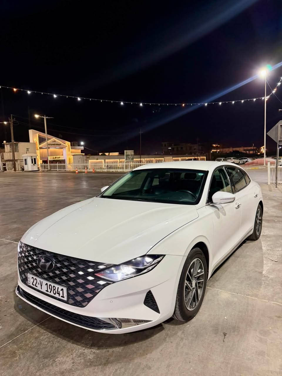 سلام عليكم هيونداي كراند ازيره غاز بلادي
موديل 2023 وارد كوري اصلي سياره جديده كلش
ماشيه 57 حقيقي سياره فول موصفات عده الفتحه 
بيه فقط بنيد بي كلير بكوريه
رقم اربيل بسم شركه تريد تحويل تريد وكاله 
سعره 175 مجال كلش بسيط 
مكان السياره بغداد المشتل 
*********** 
غير متواجد ع نت فقط اتصال
