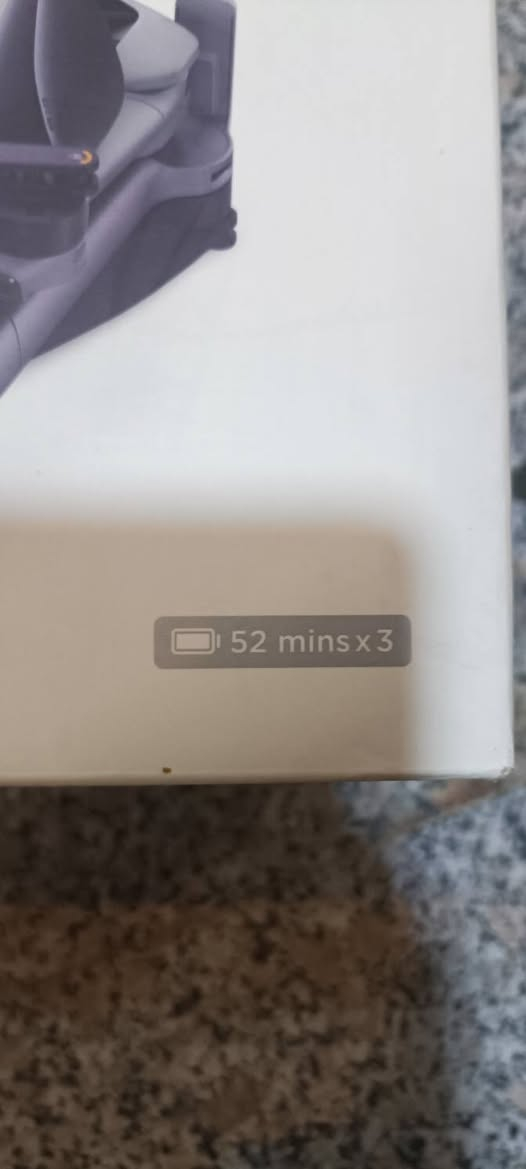 مني فايف بلاص استخدام قليل dji mini5 PRO
اخو الجديد للبيع  السعر 1850 مليون و850الف 
قفل كامل ملحقات كيبل شحن فلاتر ريش قاعدة شحن 3بطاريات  
للاتصال ***********
