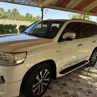 لاندكروز VXS • ٢٠١٩ • ١٣٠ الف