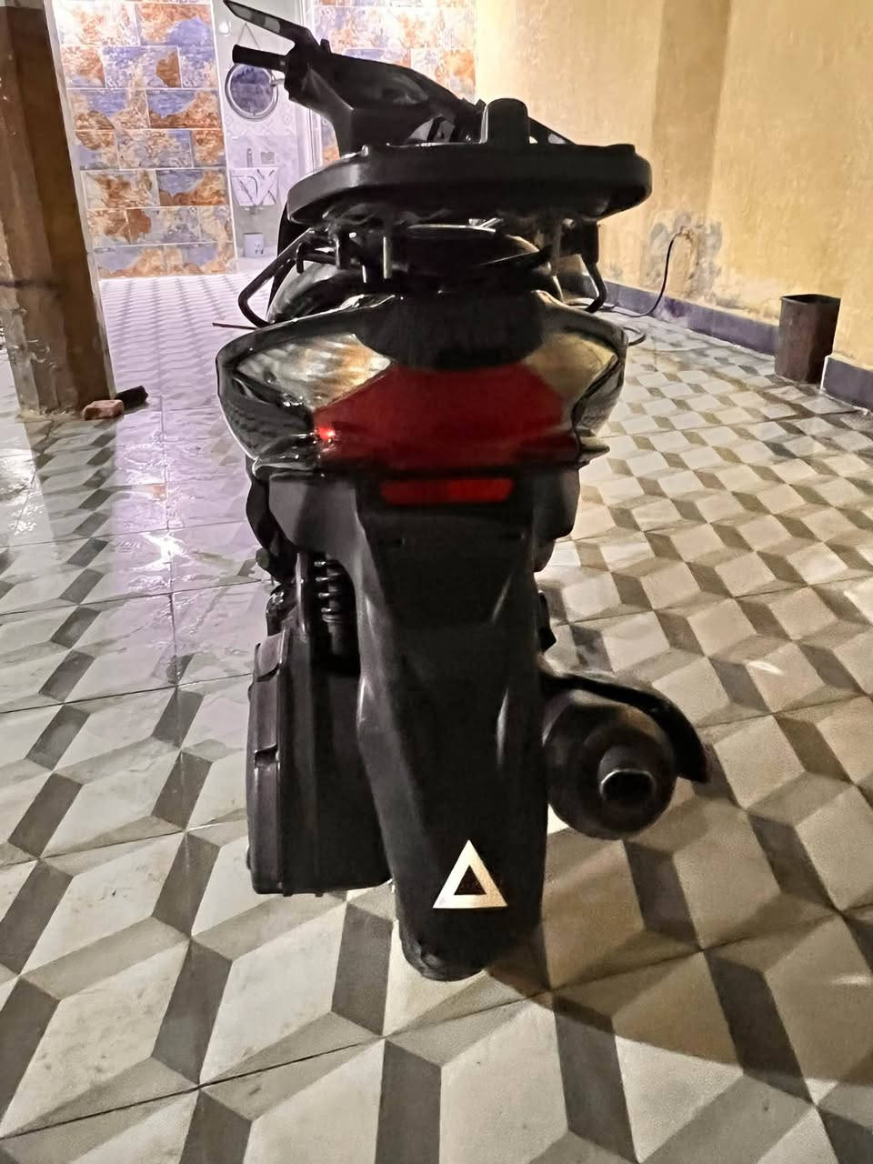 شباب ادرس حديث مفتوحه مره وحده 
شلعه و معدل 🏍🏁
سلف هندر شغال بلاديه 
ضوء امامي/بك لايت شغال بلاديه
سودات سود بلاديه 
كفر اسود جديد تجاري الاصلي 
اشاير يمنه يسري شغالات 
دشبول شغال بلادي 
قفل ستيرن قفل جنطه شغال 
نوزلها خير من الله يخبل 
السعر: *********** اتصال 
او يوجد واتساب
