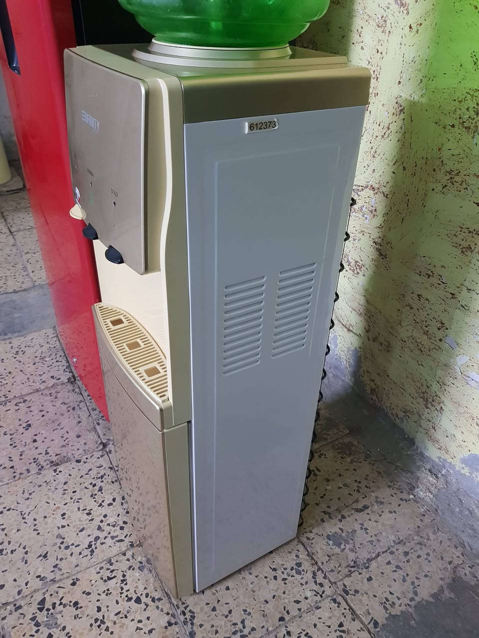 براد شركة انفنيتي ياباني ..
٣ خطوط حار .بارد وسط ..
وثلاجه فريز داخليه ..
جهاز جديد لوك بعده ممستخدم هواي .
السعر ١٠٠ الف ..
مكاني بغداد .بوب شام .
للاتصال ☎️ ***********

