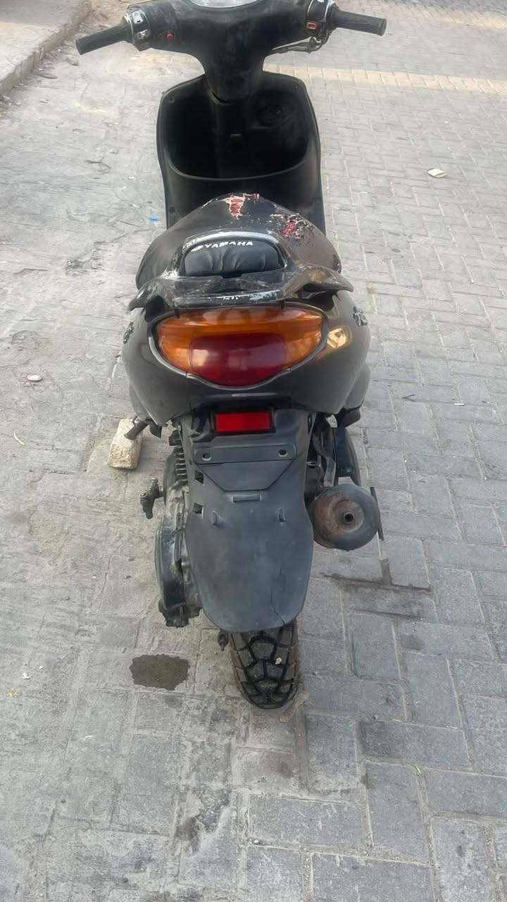 دراجه دولفين للبيع السعر 300 بيها مجال العنوان السماوي القشله صوب الصغير قرب الصالونات رقم الموبايل***********
