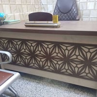 ميز ادارة • للبيع