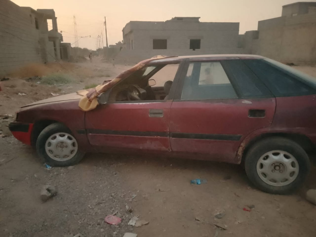 السلام عليكم دايو اللبيع العنوان كركوك قضاء الحويجة خلف الخضر ابيعك حبل ويرهم مراوس ويه ستوته  خابر وتدلل  السيارة شغالة شرط كربايات كلهه شغاله ***********
