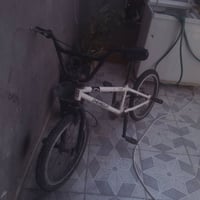 باسكل للبيع Bmx جديد ب١٢٠ وبي مجال بسيط للاتصال ٠٧٨٢٢٣٨٣٧٠٩