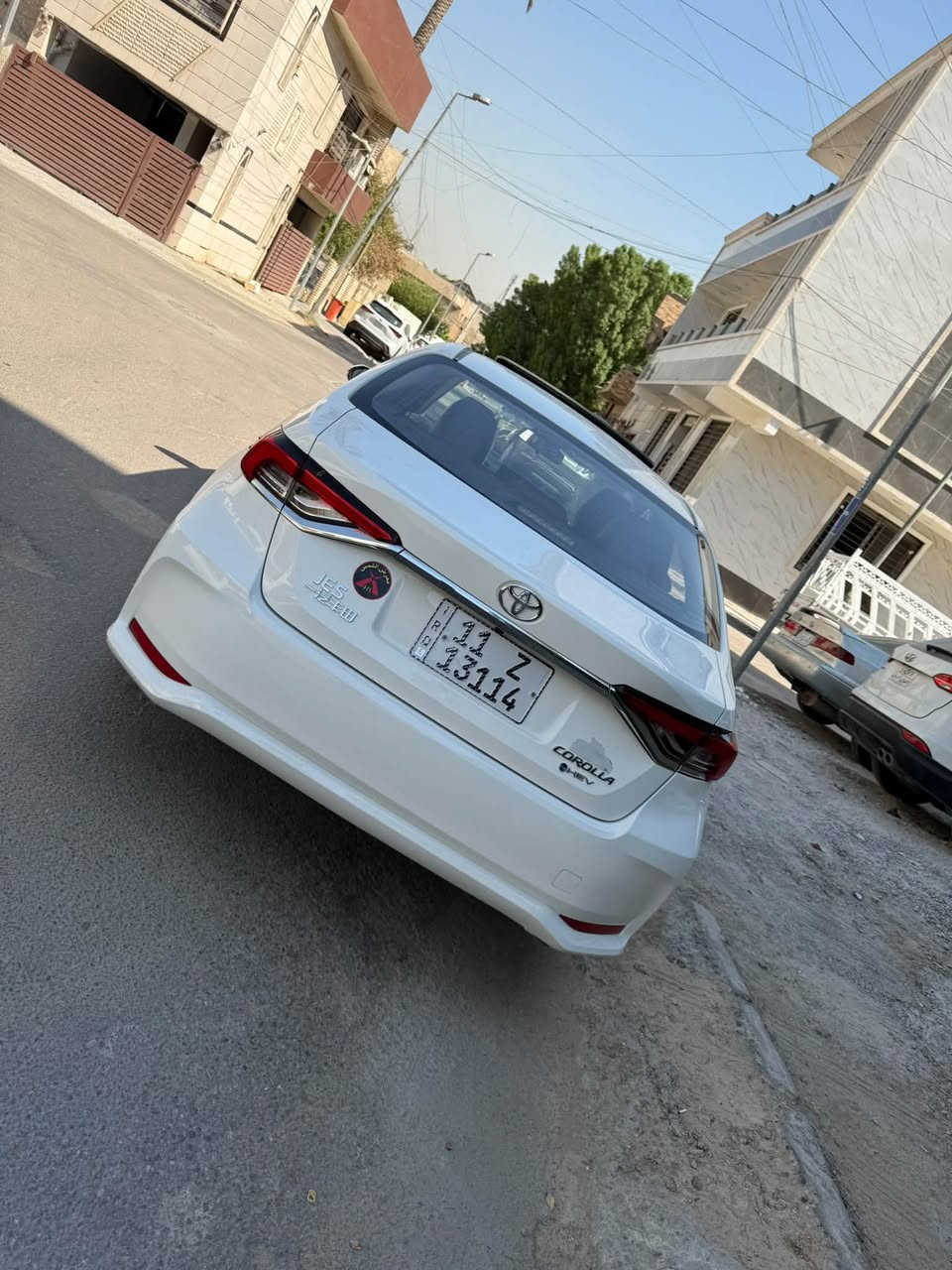 السلام عليكم
تويوتا كورلا 2025  هايبرد  شكل الخليجي مرقم بغداد الدولي الجديد  ماشيه 3 الاف كيلو فقط / بيها صبغ باب خلف السائق وتبديل باب السائق باصليه فتح زيرو وشويه بالجاملغ الامامي بدون حادث بدون دواخل 

المواصفات 

سلايد روف 

بصمه تشغيل وفتح الابواب 

داخل جلد اسود 

ويل كب 

لايت زينون / بك لايت لد 

رادار امامي 

تحديد مسار 

تبريد خلفي

السياره جديد وجاهزه ورايدها 150$ قفلها بيع فقط 

الاتصال ***********

بغداد / الوزيريه
