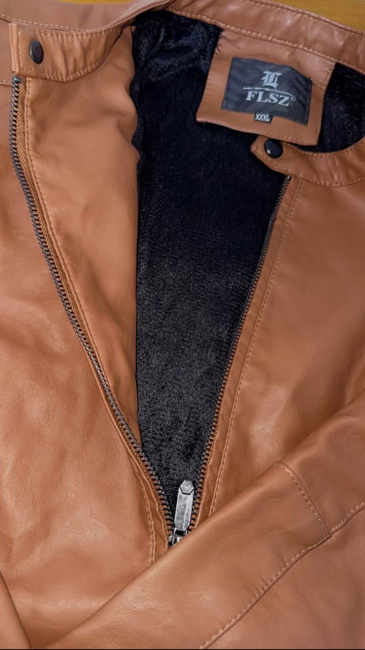 جلد • جديدة • مقاس 3XL
