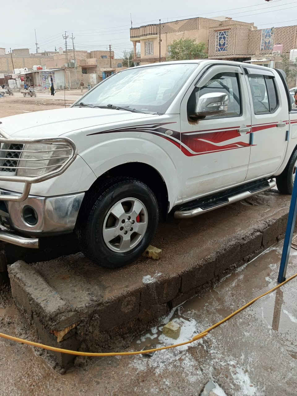 نيفاره موديل 2009رقم بغداد باسمي السياره مكفوله سعر 85 وبيه مجال للشراي هاتف***********
