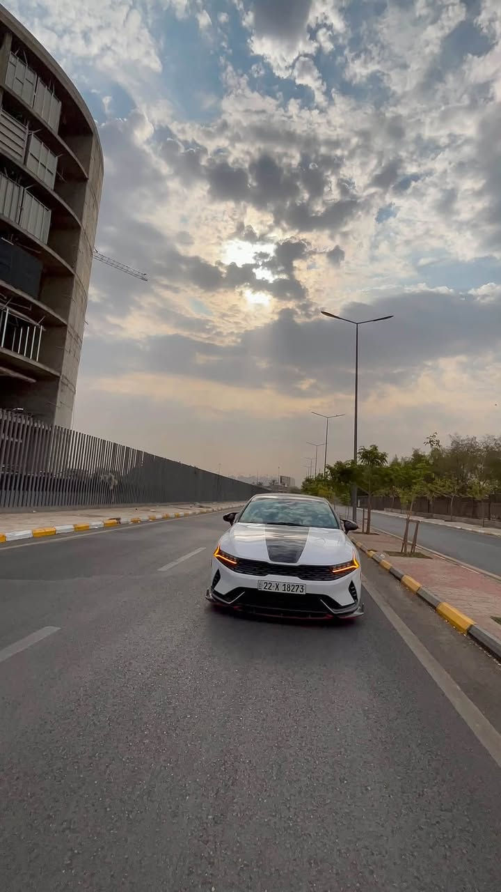 K5
موديل2023
المواصفات العادية
1-Auto hold
2-هاند بريك دكمة
3-بصمة تشغيل عن بعد 
4-اربعة مودات قيادة 
5-رادار امامي خلفي 
6-نقطة عمياء
7-تحديد مسار ومثبت مقود
السيارة وارد امريكي 
الممشى:60الف 
حادثها قطعة وحدة صبغ قبغ جنطة 
والجاملغ الخلفي بسبب الحادث معدلي على كد شبر تعديل كارت فقط الباقي كفالة
***********
