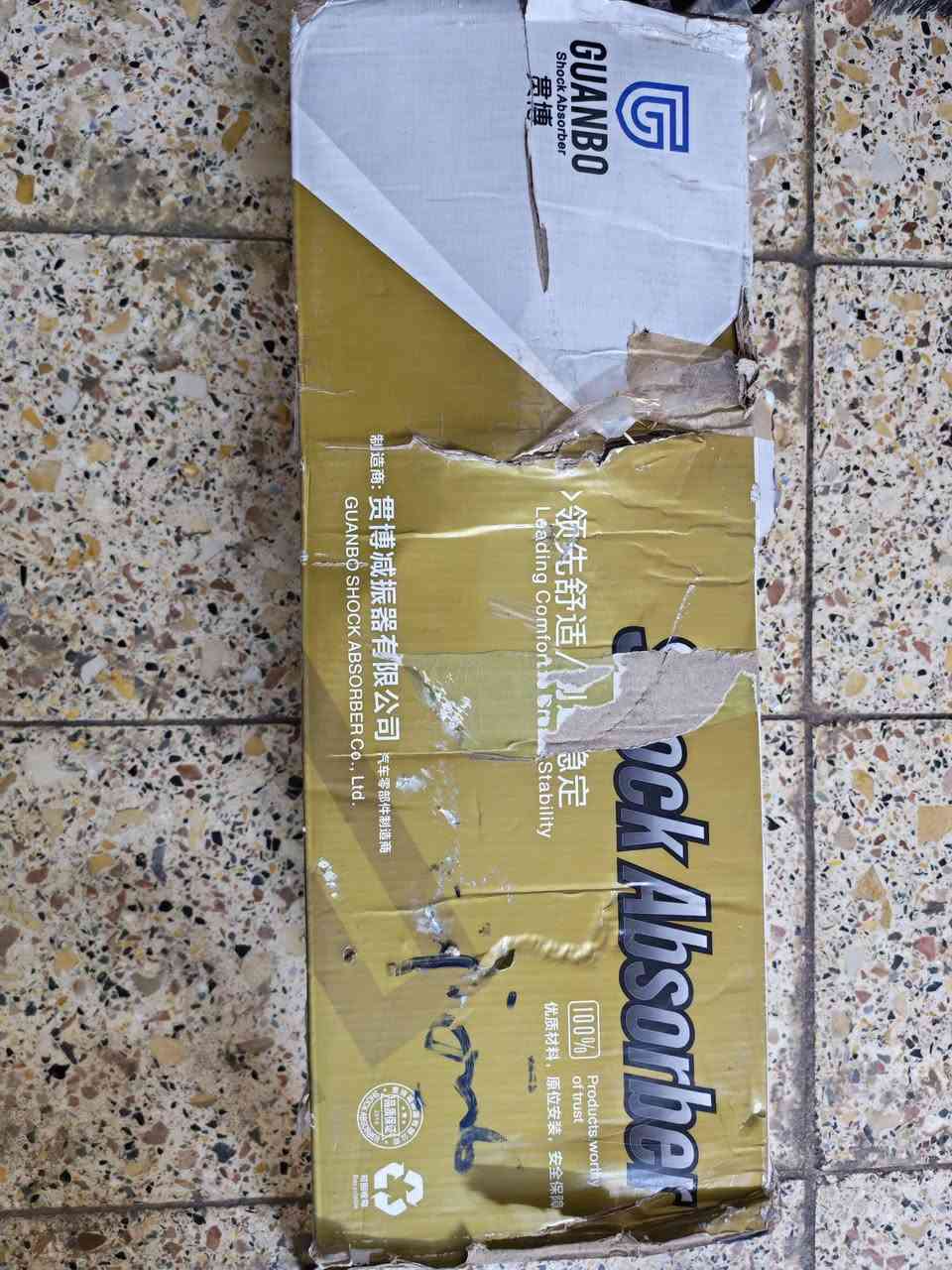 السلام عليكم ابطانه باب خلفي ايمن جديده + جامه خلفيه ايمن + سماعات خلفيه ايمن + دبل خلفي ايسرر جديد قيم واخذ بما يرضي الله للاتصال ***********
