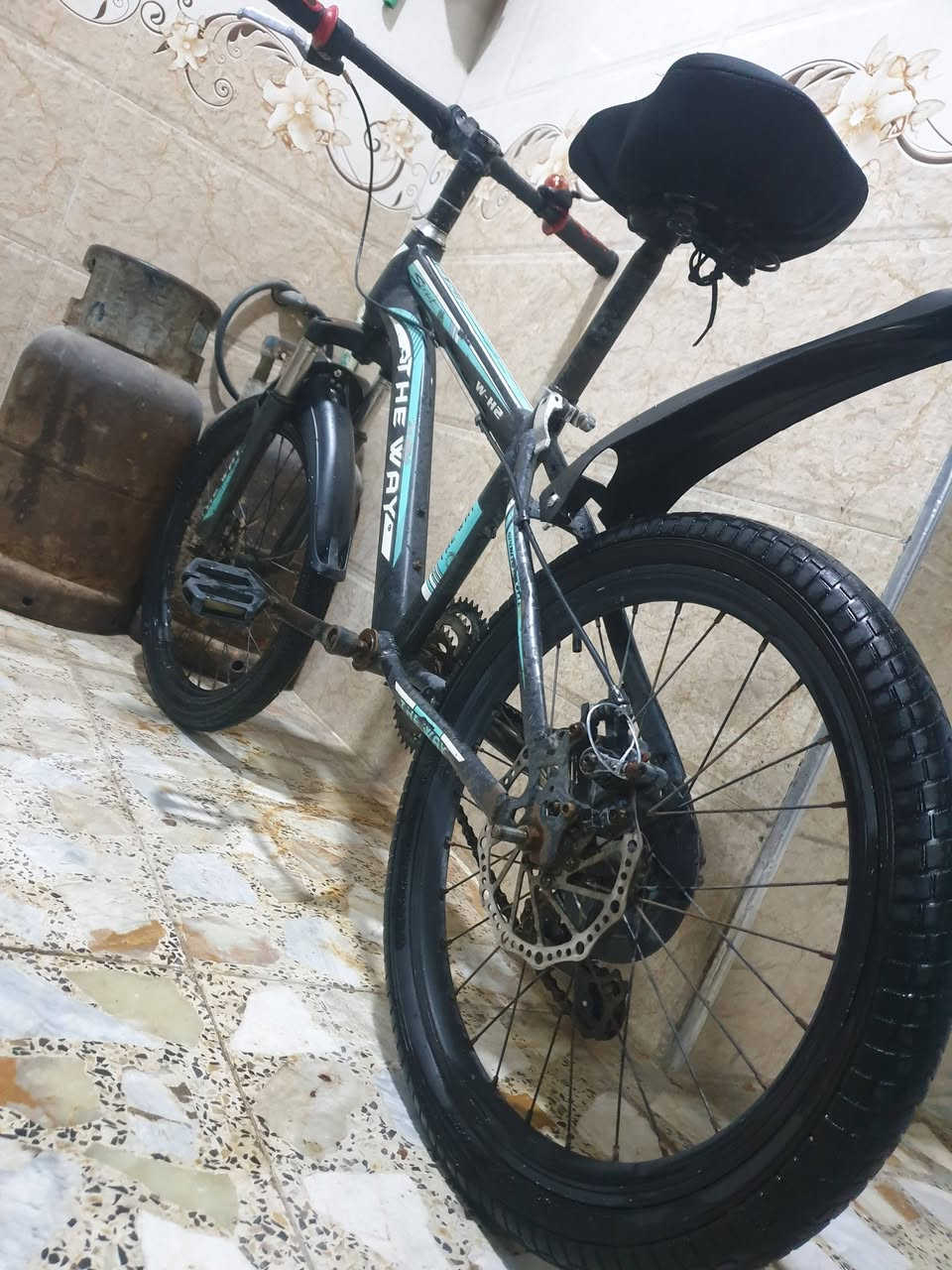 سلام عليكم بايسكل للبيع ياباني نضيف جاماملغات جدد بريكات جدد  تايرات جدد السعر 30 وبي مجال   ت ***********  يوجد وات ساب
