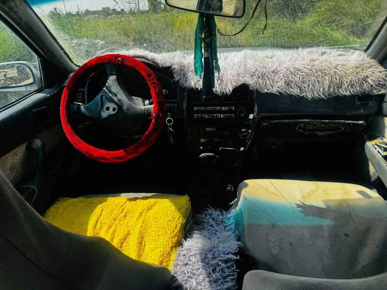 السلام عليكم سياره للبيع جاهزه من اي شي مكينه وكير كفاله تخم تاير جديد دواخل حلوه ونضيف، مستعجل ع بيعتها، السعر13 ورقه وبيها مجال قليل المكان بين الشطره والغراف رقم الهاتف  ***********
