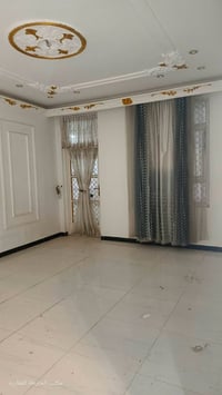 حي الطيارة شارع 25 • ٢٨٥م • ٣ غرف
