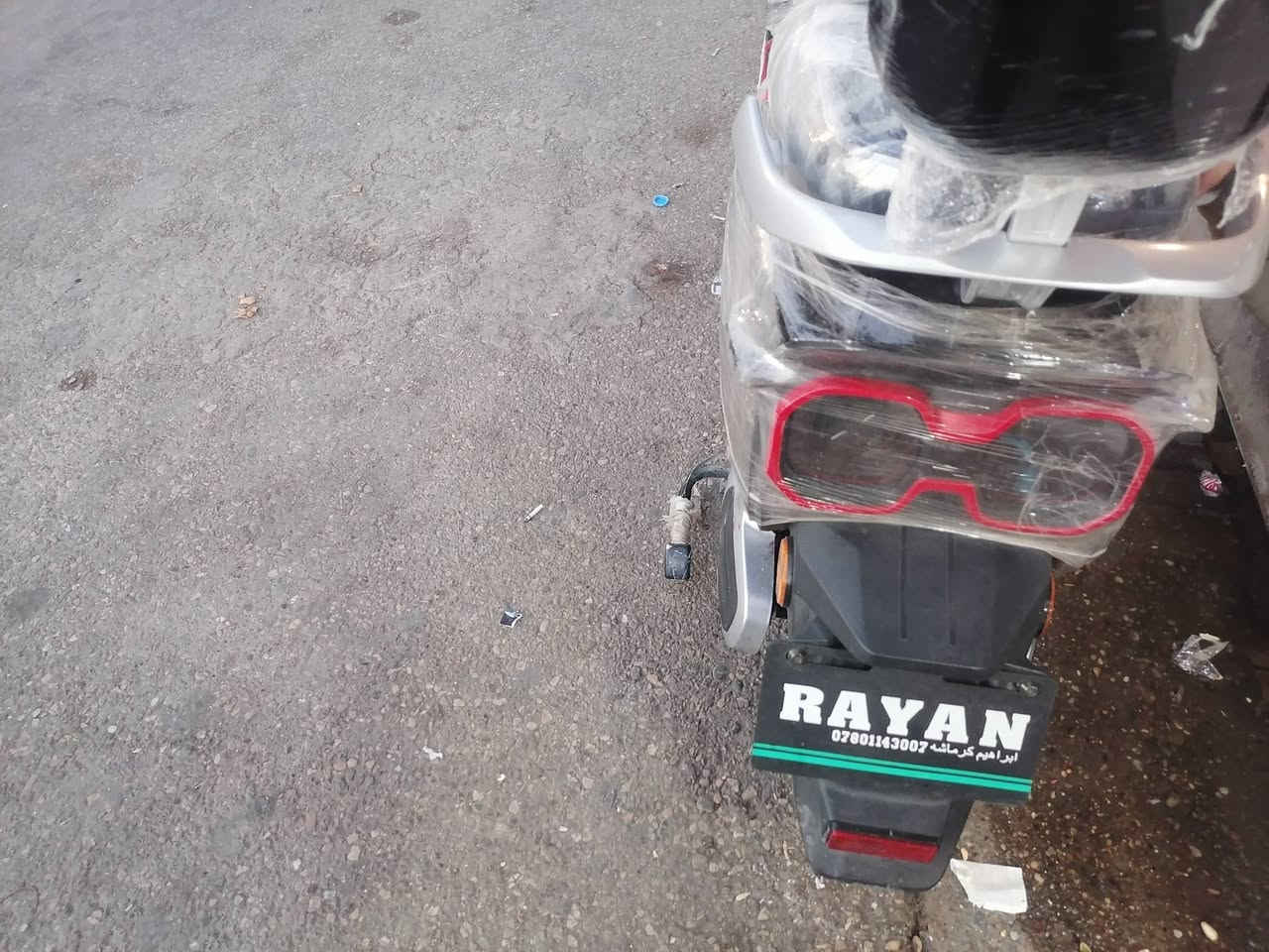 ريان ابو عيون فول مواصفات 
ك مبدل بطاريه مال شركه اصليه وبطاريات منقصه ربع يعني بعدهم جديدين شحنه فوال مواصفاته حلو ماطور  طالب عليه 850 بي مجال 
ثلاث نمر ٣ 
لون الاسود مرغوب 
بطاريات وعقل شرط 
ملف نحاسي 
سرعه ٦٠ حقيقي 
ا رقم واتساب بي ***********
مكاني موصل ايمن 
دبل بصمه ودبل مفتاح رقمي ***********

