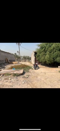 بيت هيكل مع عرصة • ٣٥٠م • طوريج مقابيل حي الصناعي