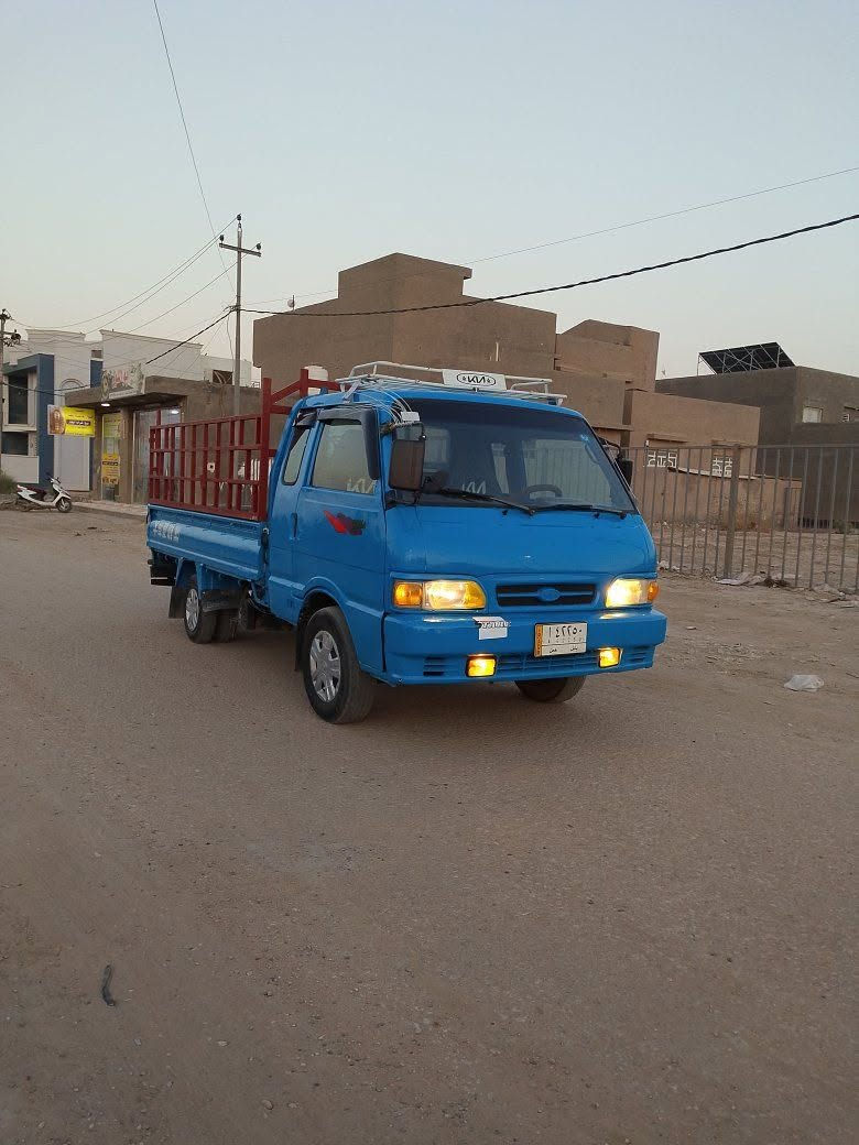 السلام عليكم ورحمه الله بنكو ١٩٩٥رقم بابل هزه جديده رقم شاصي شعار كمرك مكينه وكير اكسل كفاله تخم تاير داخل نضيف دوشمه.جديده قماره.وربع بدي ٧جنكال. مداور ثاني يوم شرط السياره مصبوغة جماليه كفاله من الضربه السعر $58.وبيه مجال بسيط جدا المكان حله الحمزه الغربي ***********
