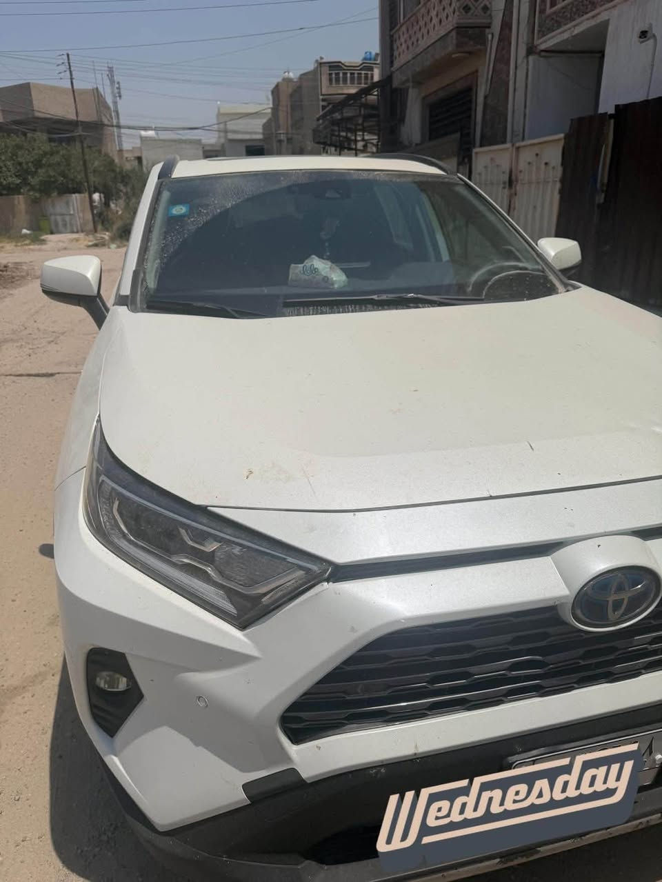 للبيع Toyota RAV4 Hybrid Limited موديل 2021 او مراوس بمارسيدس  c300
• فئة Limited (فل أوبشن)

• وارد أمريكي

• محرك وبطارية الهايبرد بحالة ممتازة

• حادث سابق تجميلي فقط (تبديل بونيد وبلادي) وتم الإصلاح بشكل احترافي

• السيارة نظيفة وجاهزة للاستخدام ولا تحتاج مصاريف

مميزات:

✓ اقتصادية جداً بالوقود

✓ مواصفات كاملة

✓ كاميرات وحساسات

✓ فتحة سقف

✓ مقاعد جلد

✓ تشغيل بصمة وميزة تشغيل عن بعد 

رقم بغداد ب اسمي 

للاستفسار والمشاهدة يرجى التواصل على الرقم

***********
