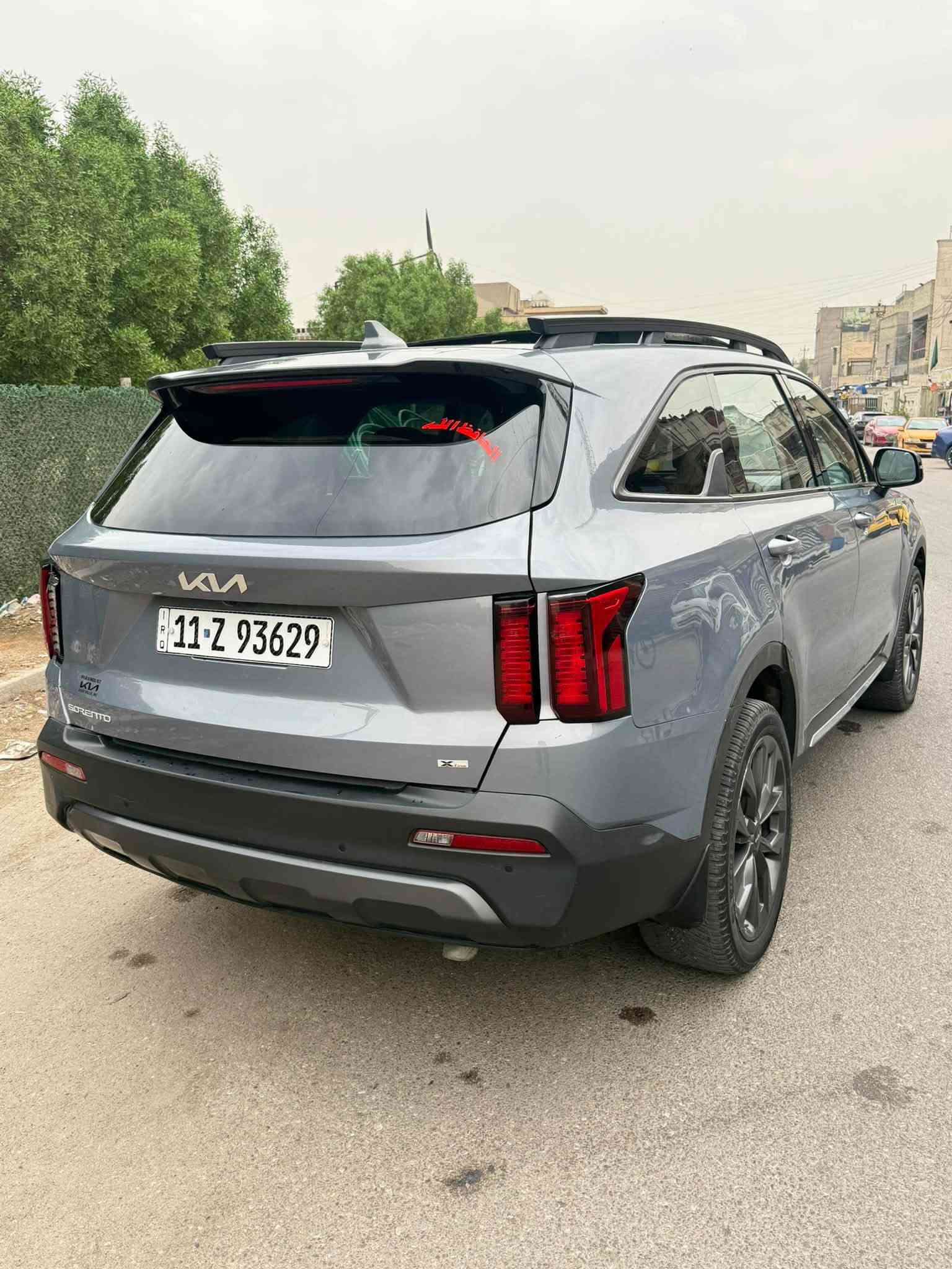 سورنتو ٢٠٢٣ أمريكي 🇺🇸
مكينه ٤ توربو 🚀
مواصفات السياره :  فول 1/1 
السياره جديده ماشيه ٦٥ ألف ما محتاجه ولا شي 
ضرر السياره : بنيد صبغ و أماكن بارد بسيط 
السياره بدون دواخل مكينه و كير مكفولات 
السونار مصحوب بالمنشور 
مكان السياره بغداد 
السعر : ١٨٥ ورقه 
بيها مجال 
للاستفسار الاتصال: ***********
