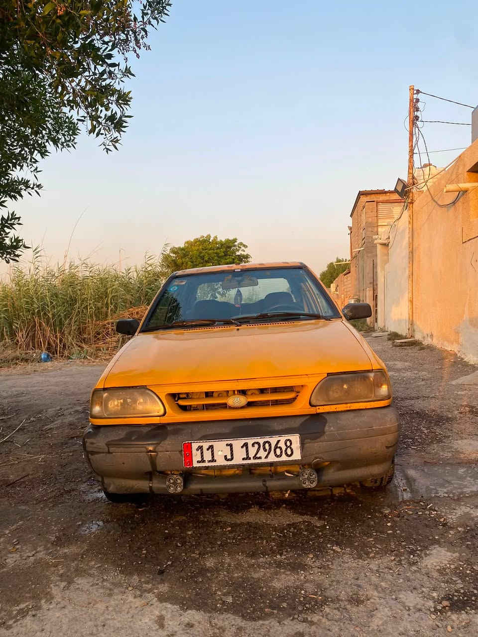 السلام عليكم سايبا موديل ١٢ سياره مرتبه وجاهزه كبل للشارع باسمي تحويل ثاني يوم
السعر ٢٤ وبيهه مجال قليل 
بغداد سويب او الشرطه 
***********
