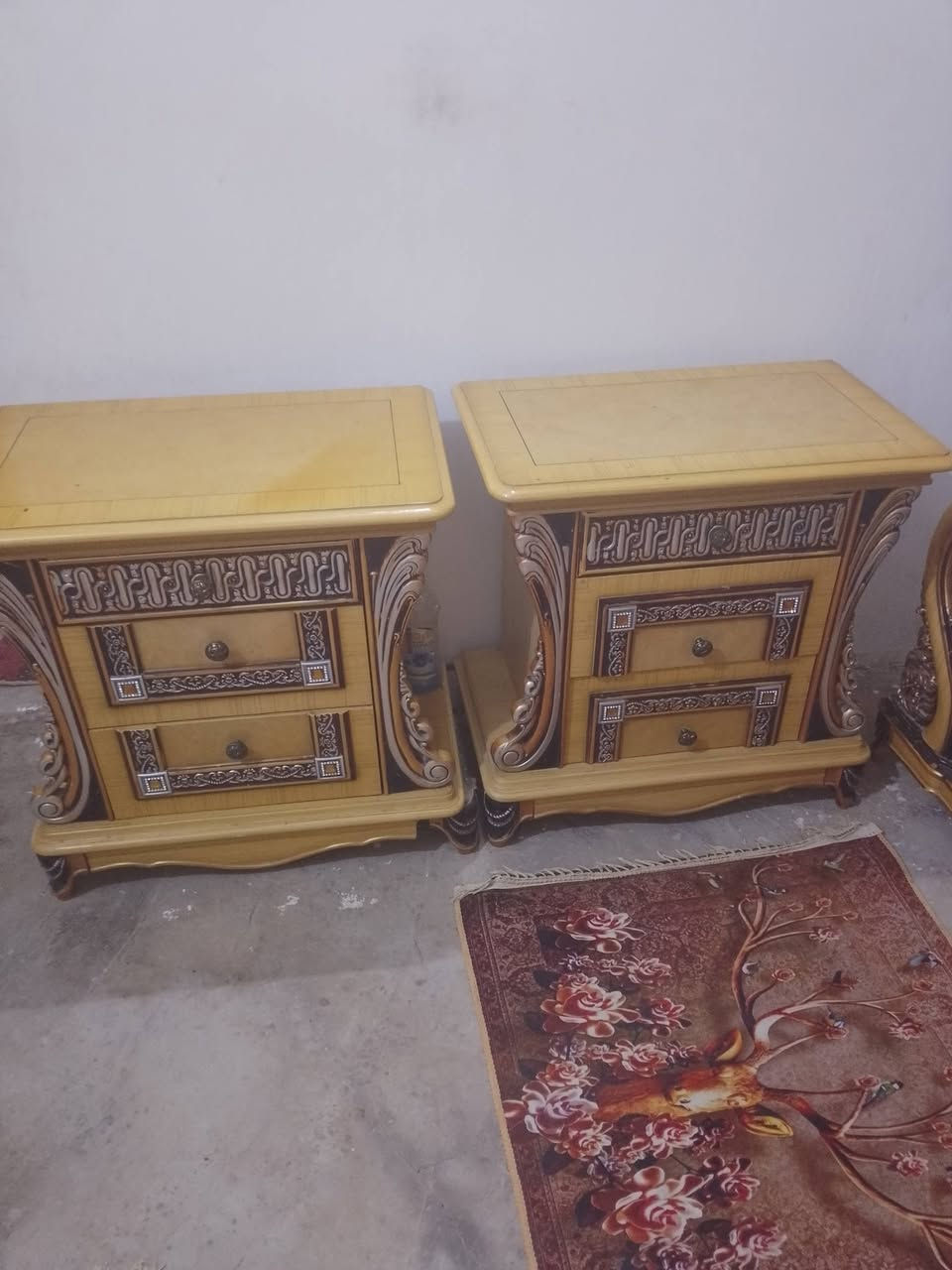 سلام عليكم غرفه خشاب ملكي مصريه   جديده ما بيه يضرر سعر 500 وبيع مجال مكاني كربلاء ***********
