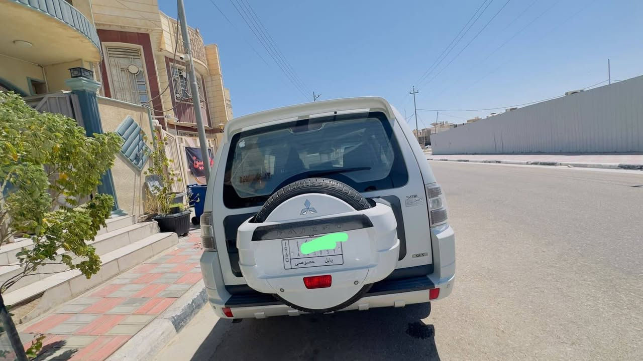 حبتور موديل ٢٠١٤ مكفوله من الصبغ محرك وكير وحداديه ١/١ رقم بابل مواصفاته معروفه (دمام. مري شفط. الخ) سعرها ١٤٠ وبيه مجال بسيط العنوان كربلاء ***********
