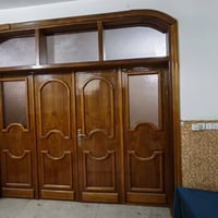 باب ديكور • ٤ قطع • كوت حي الحكيم