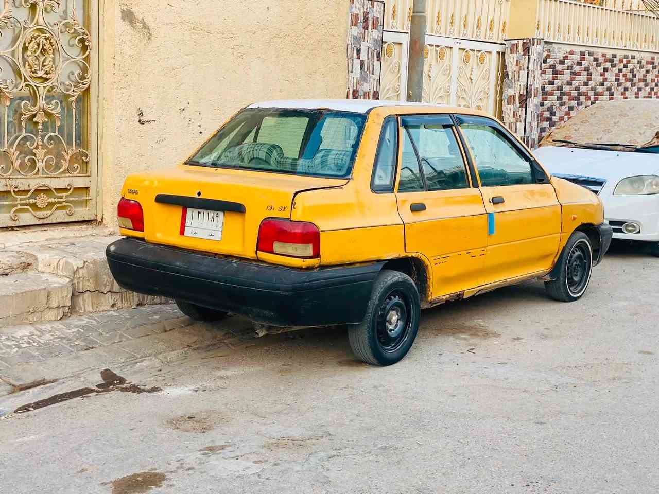 سايبة للبيع مديل ١٤ جاهزة فقط الرابع يفلت بيهة  كهربائات كلهة شغالة سيارة كلشي ماعايزة مال جناي سعر ٨ونص بدون تحويل مكاني النجف ***********
