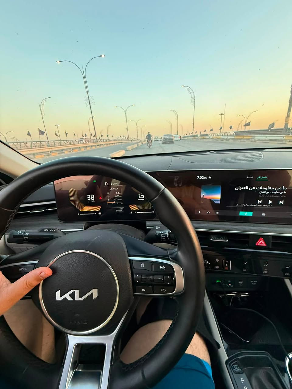 K5 ٢٤ شكل ل٢٥ 
خليجي مكفول من الصبغ والتبديل بيه بارد بسيط سياره ماشيه ٦٠ الف رقمه بابل سياره كلش حلوه مداور ثاني يوم مكاني بابل شارع أربعين *********** 

190 وبيه مجال بسيط
