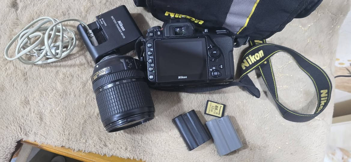 متاح
كامره نيكون 7500D 
كامل ملحقات 
رام + بطارات عدد ٢ شاحنه +جنطه 
كامره غني عن التعريف 
شراي اتفضل خاص او اتواصل وتساب 
***********
