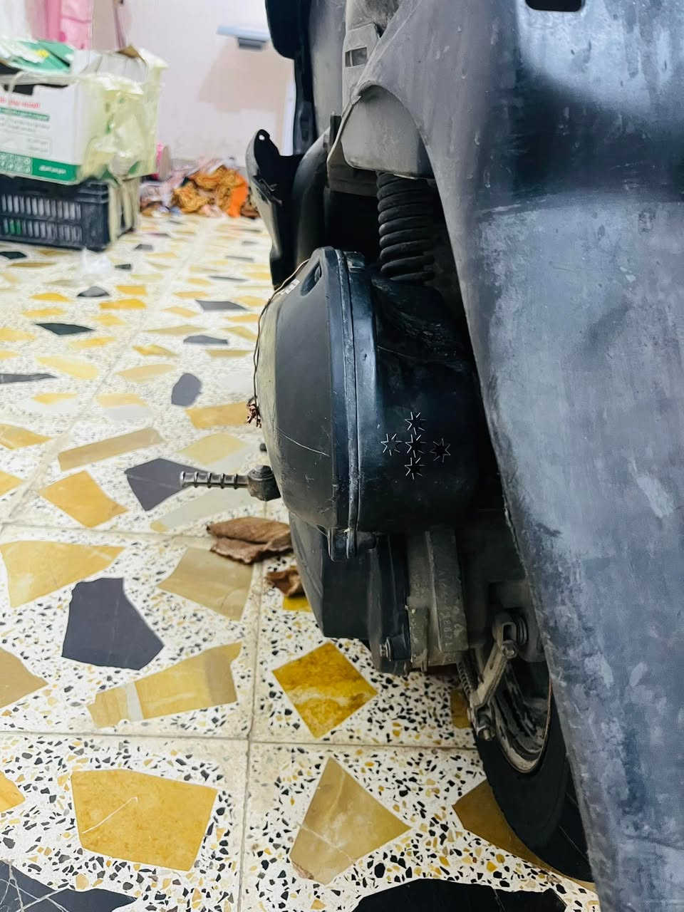 دراجه البيع نوع سازوكي رياضي نضافه 75/كهربائيات شغاله كلجات جدد دراجه شلعه ومعدل مفتوحه مره وحده صوته ناعمه تاير خلفي جديد كفراتها موجوده 
دراجه اوراق سعر 215لرقم ***********
