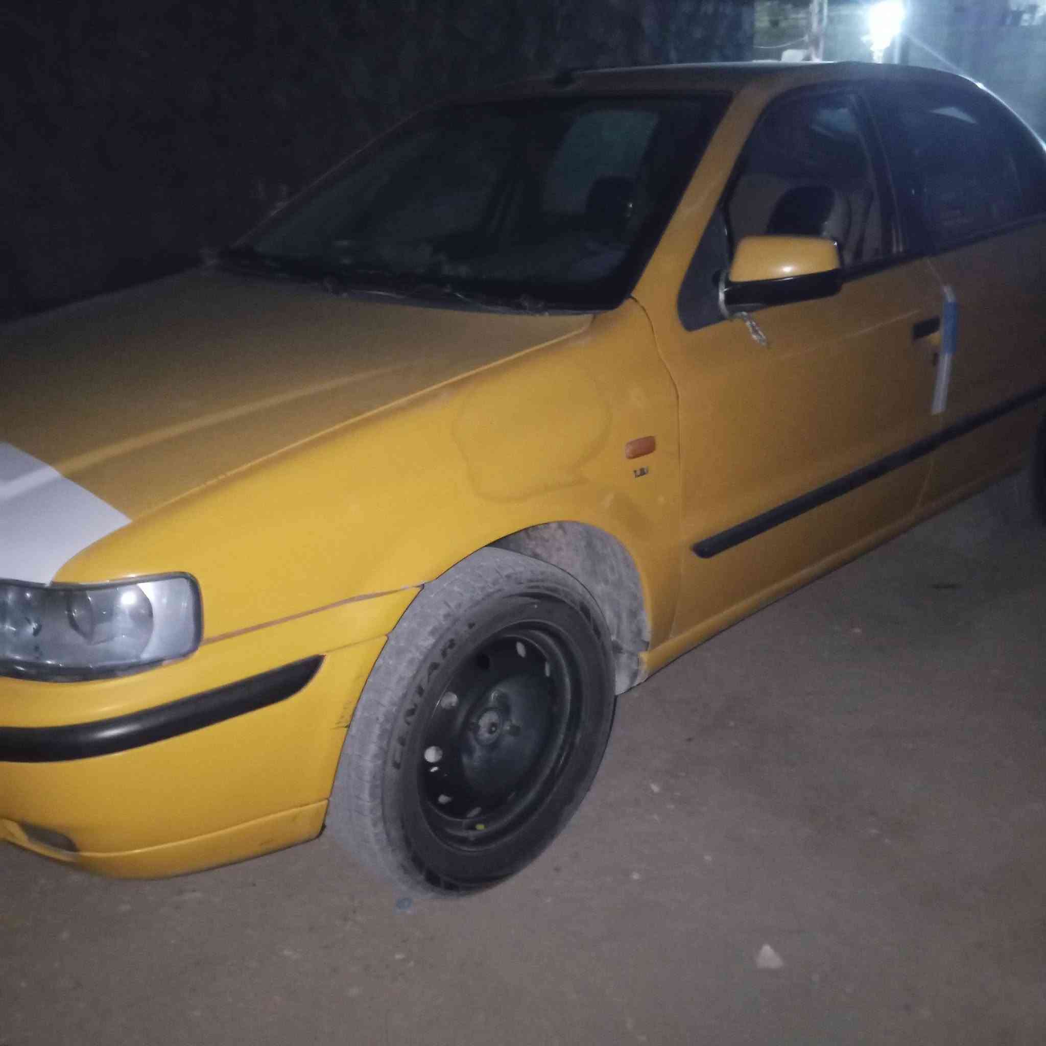 سياره للبيع سمند مصفره هيئه وغرامات السعر 35وبيها مجال موديل 12 رقم بغداد انكليزي مكان السياره حله الرقم *********** بي واتساب
