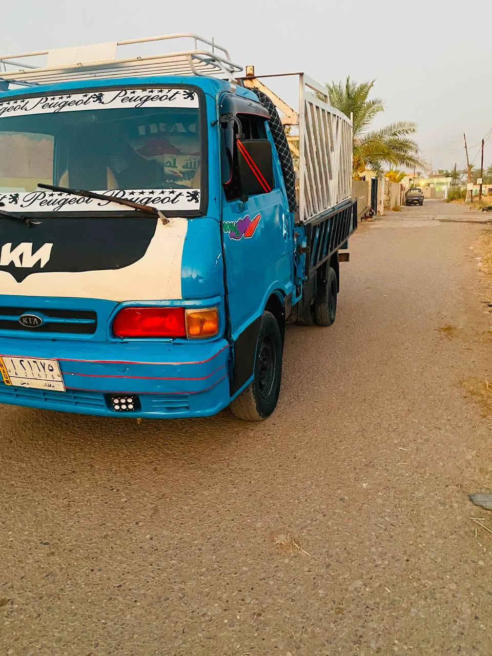 ياالله السلام عليكم
كيا بنكو للبيع موديل 1996رقم بغداد مشروع وطني تحويل مباشر سنويه ل 27كير محرك اكسل شاصي رقم شاصي مكفول تخم تاير دوشمه جديده كهربائيات كلهة شغاله 
المكان: المشاهده مقابل مدخل النباعي 
الاتصال: ‭***********‬
السعر 44وبيه مجال لطيبين
