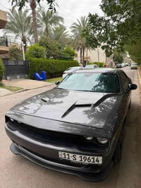دودج جالنجر 2021 Black top شاشة كبيرة  انارة داخليه متغيرة تطبيق السعر...