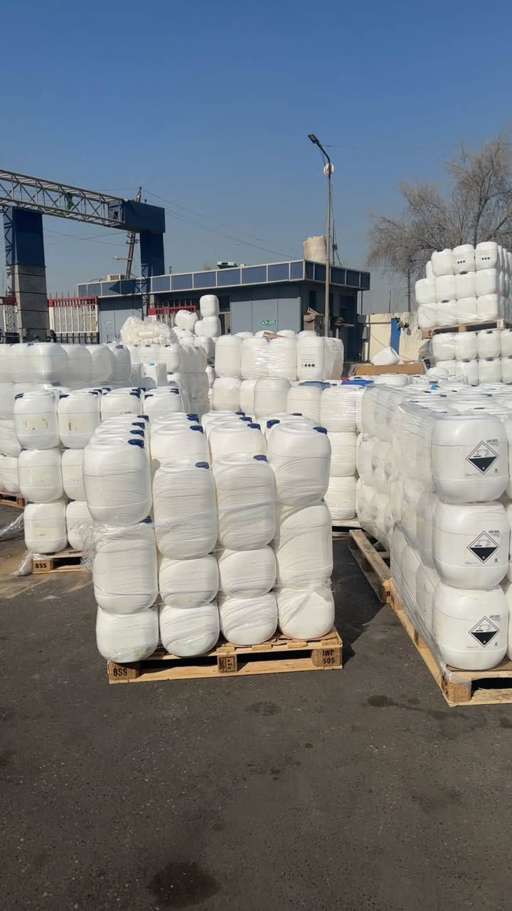 جلكانات للبيع جمله فقط ابو 20 لتر ابيض و اكو ازرق 

*********** وتساب فقط عندي برميل 220 لتر
