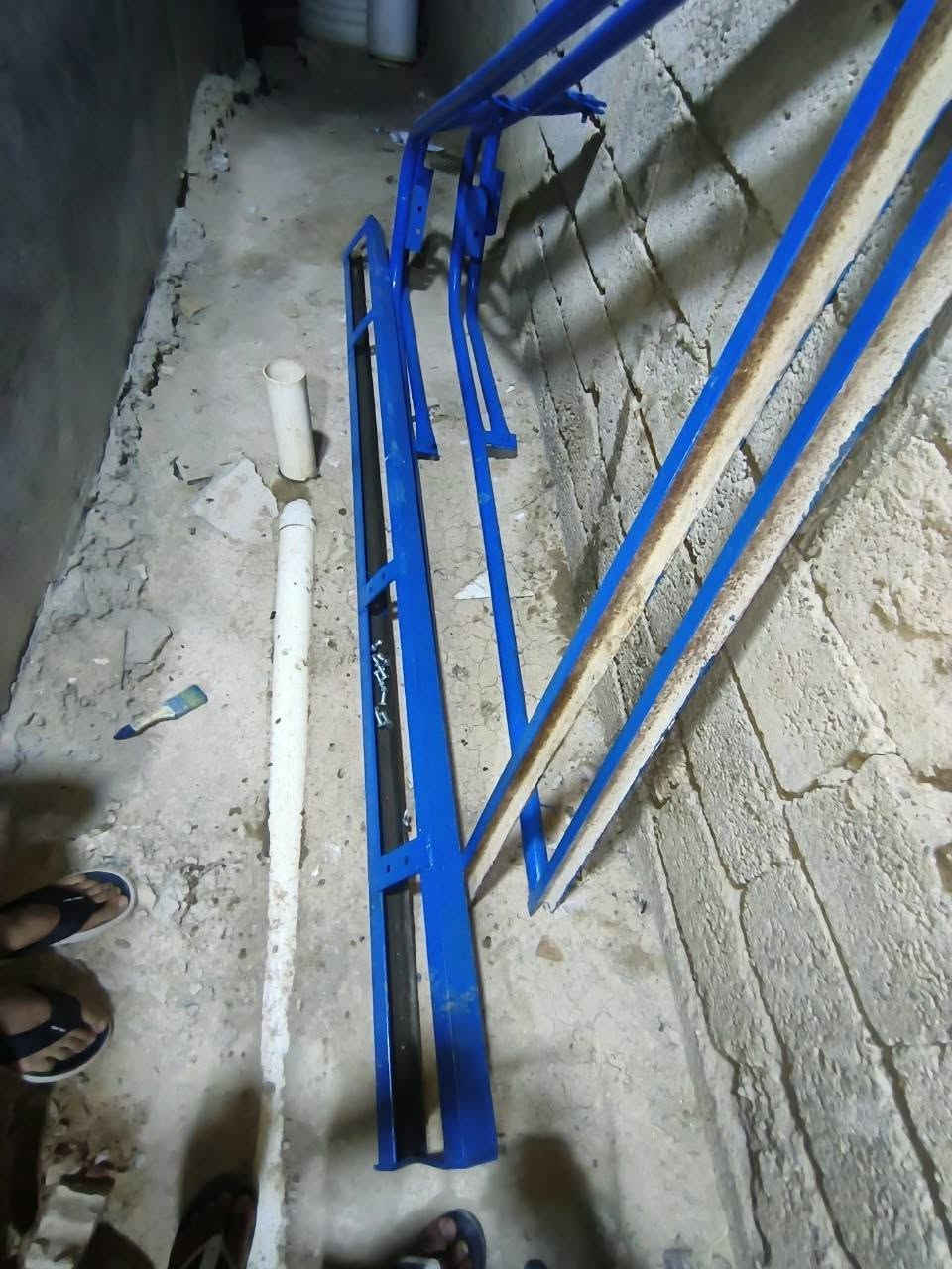 شباب ونج يطالي للبيع ويه 3عرباين لحديد لثغيل شباب لونج نضيف ولعرباين تفصال جديد حته بعدهن مالحمهن مال ونج شباب ونج ىايده 1050وبي مجال لعنوان بغداد لرقم ***********
