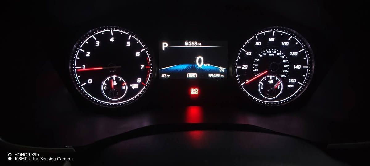 سلام عليكم للبيع هيونداي سينتافي موديل 2023 محرك (2.5 4V)وارد أمريكي كلين بيهة فقط باردين بالباب الامامي والخلفي الايرباك سليم  سيارة جديدة ونظيفة رقم بغداد انكليزي سنوية لل 2028 بسمي السيارة ماشية 59 ميل مكاني/ كربلاء الحولي السعر /218 للاستفسار / ***********
