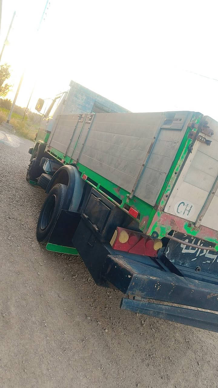مان موديل 91 قمارة قلاب رقم ديالى بسمي سنوية ساقطة 
السعر 55 وبيه مجال مكاني ديالى تقاطع الوجيهية 
‪***********‬‏
