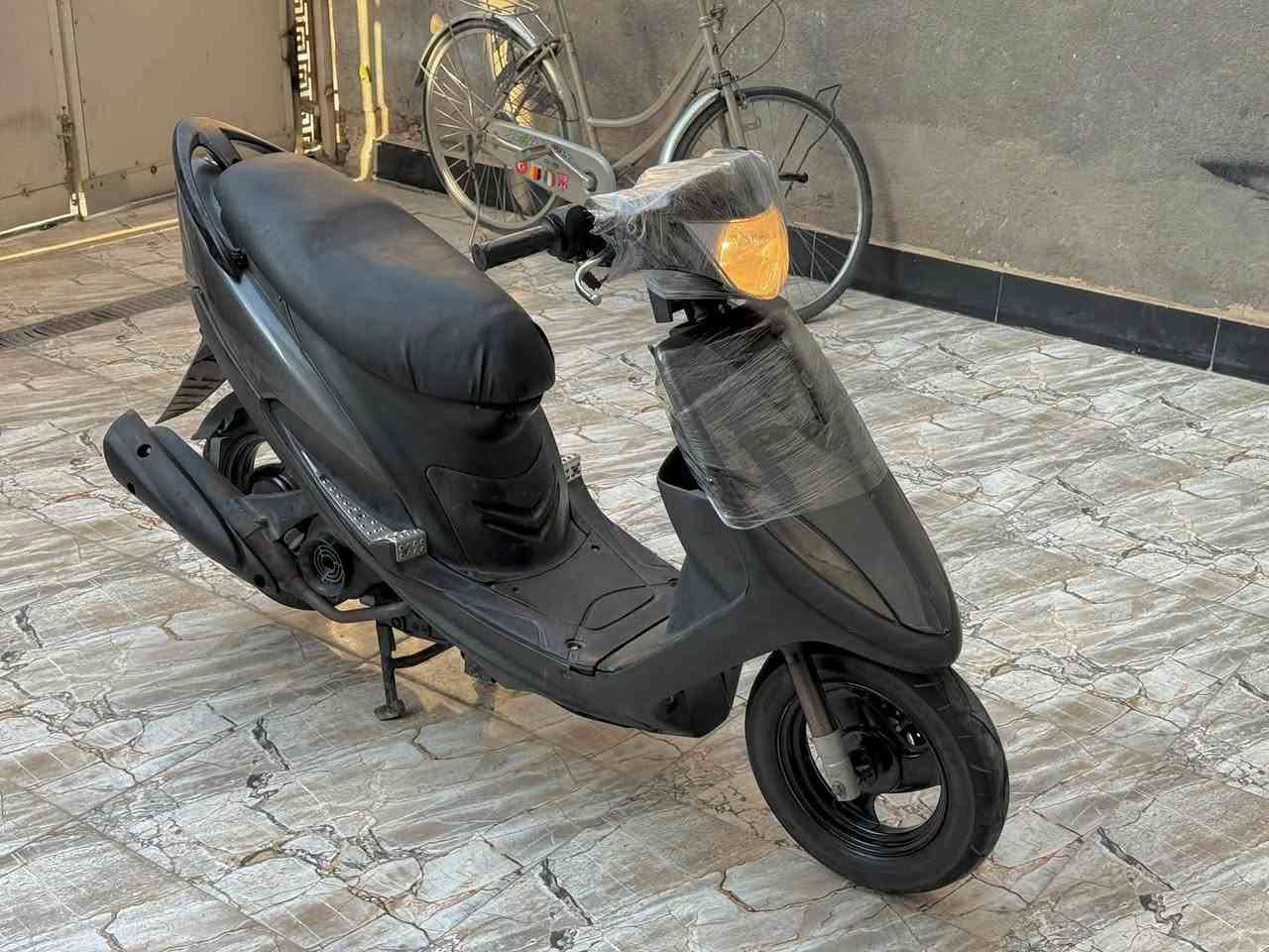 ماكس عدله 50 بلاد دراجه بلاديه كل قطعها نصبه حلوه ( نكره سلف هندر ) ( مفتوحه مكينه ناعمه ناعمه خرسه لدراجه نهضه ومعدل ومشي ) لا تبخر ولا تنقص ولا نضوح دهن ( كفرات اصلي ملح ومختمات) مكاني ناصريه تضحيه شارع العياده السعر 525 وبيها مجال الشراي يتصل *********** ( ما اراوس فقط ابيع )
