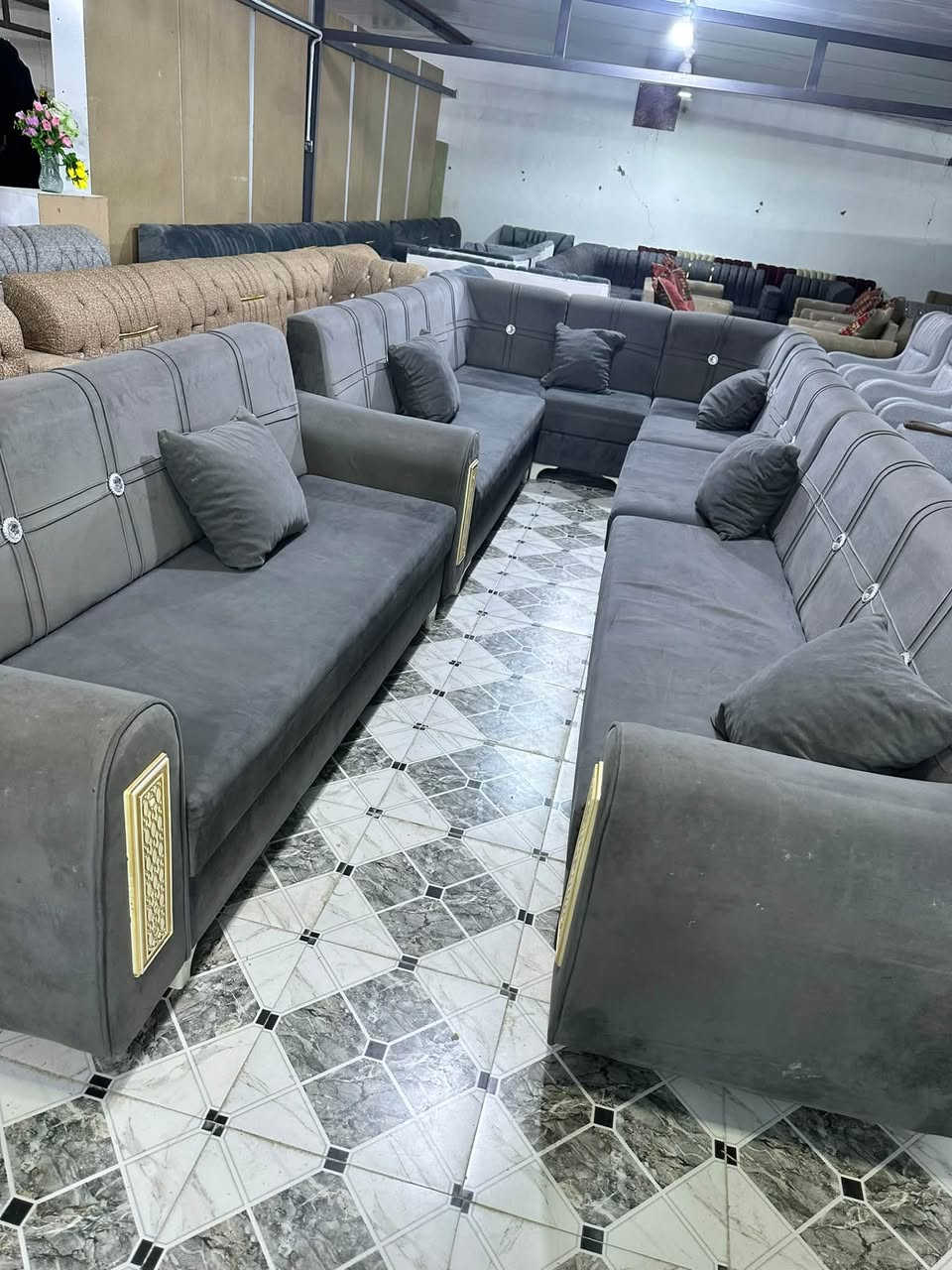 ديوان • رصاصي • ١٥نفر