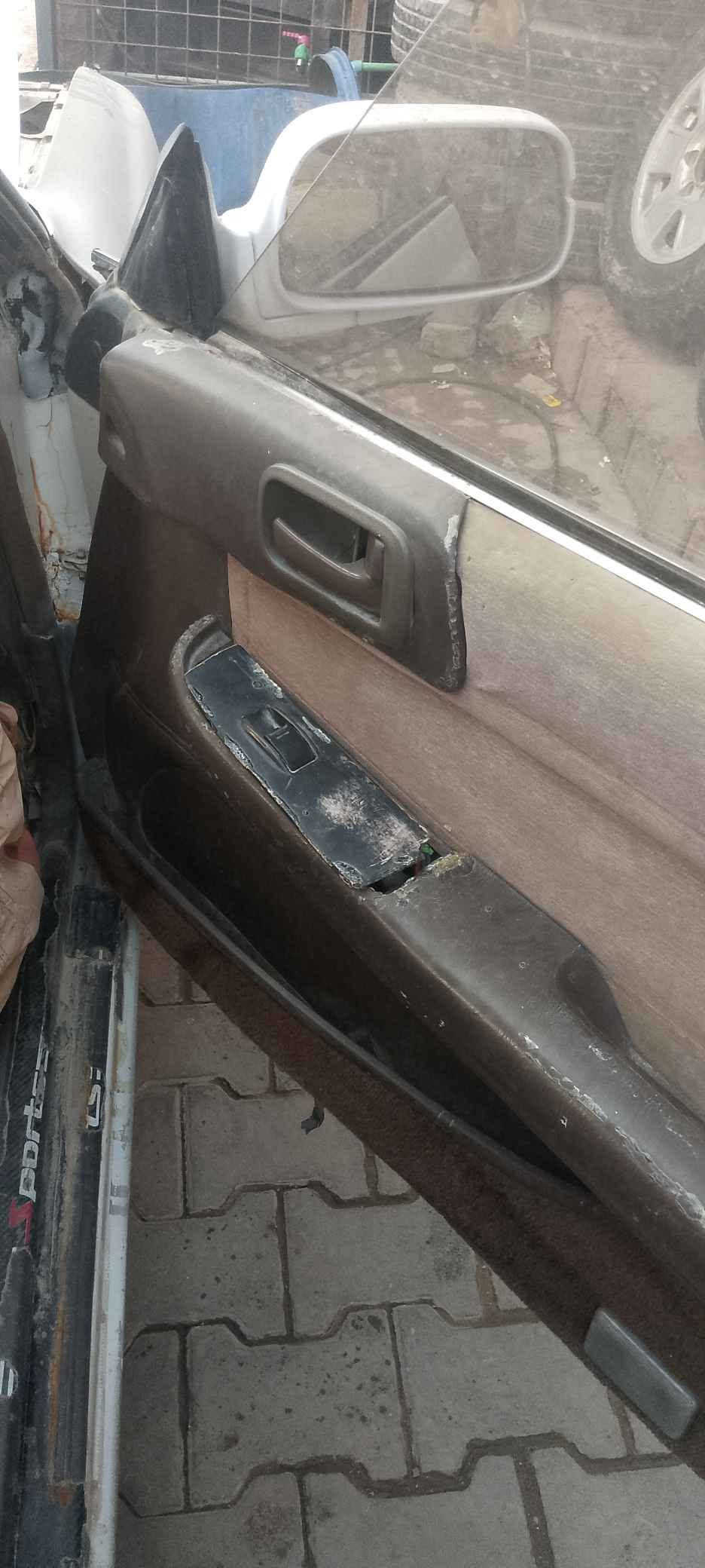 مارك كصيف كير مكينه 2ونص سيارة شوف العين سنوية منتهية بأسمي وكاله عامه ام الباركود انه احول *********** البصرة, العراق
