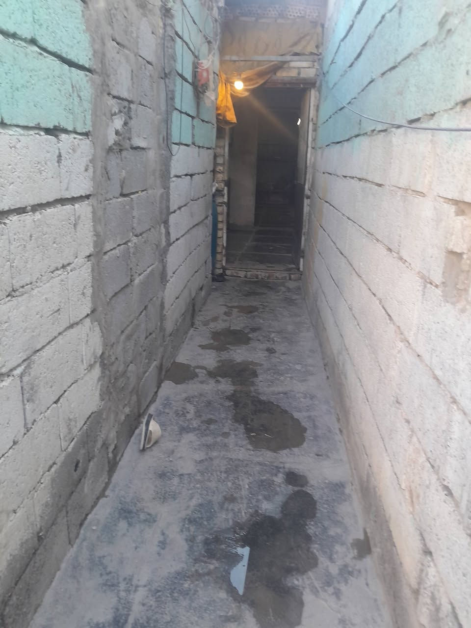 سلام عليكم عندي بيت البيع مكانه مجمع الحسابات موجوده تفاصيل بصوره سعره البيت ٥ وبي مجال +964 771 794 8001تصل عله رقم
